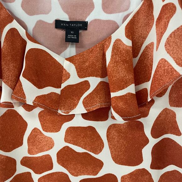 NWT Ann Taylor Orange Giraffe Print Ruffle Neck Shell Blouse Womens XS - Picture 5 of 8